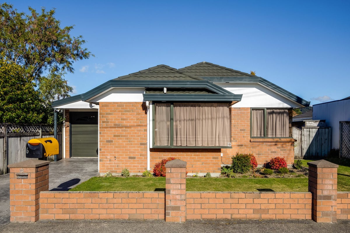 6 Kowhai Avenue, Ebdentown, Upper Hutt - Carousel 20