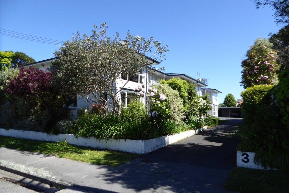 1/3 Repton Street, Merivale, Christchurch - Carousel 1