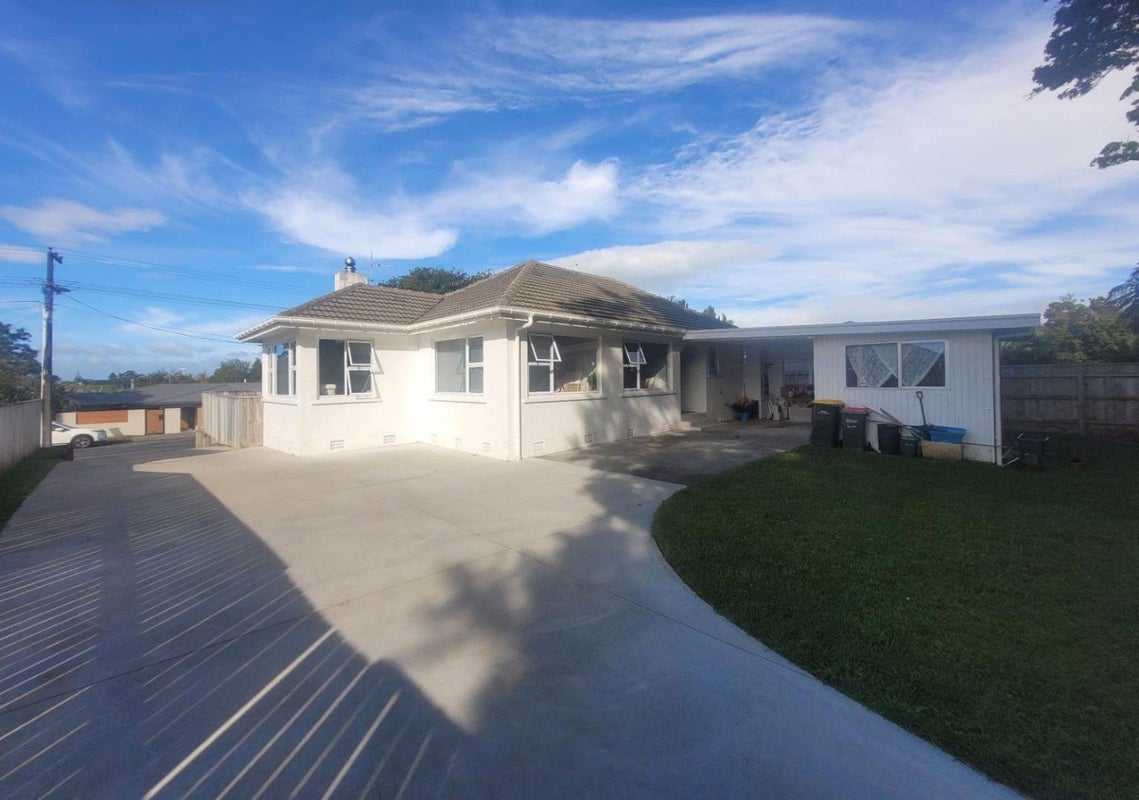 394 Mangorei Road, Merrilands, New Plymouth - Carousel 2