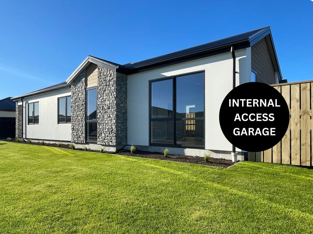 152 Penruddock Rise, Westmorland, Christchurch - Carousel 1