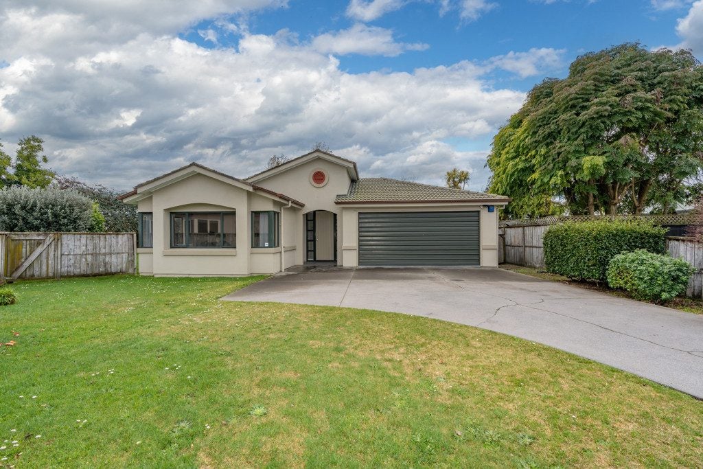 4 Gallery Grove, Flagstaff, Hamilton, Waikato - Carousel 1
