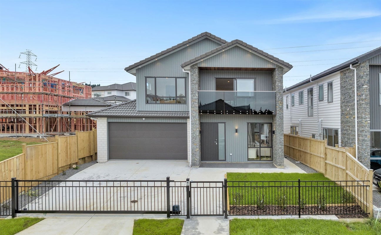 27 Koromeke Street, Flat Bush, Auckland - Carousel 1