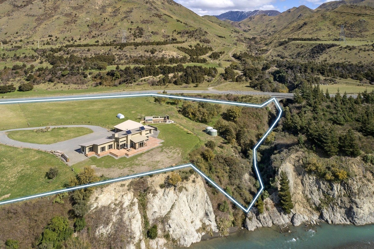 2200 Mouse Point Road, Leslie Hills, Waiau - Carousel 2