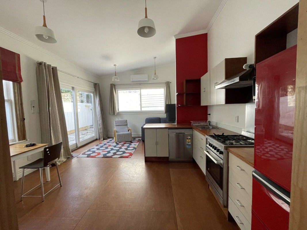 5 Lipman Street, Mount Victoria, Wellington - Carousel 2