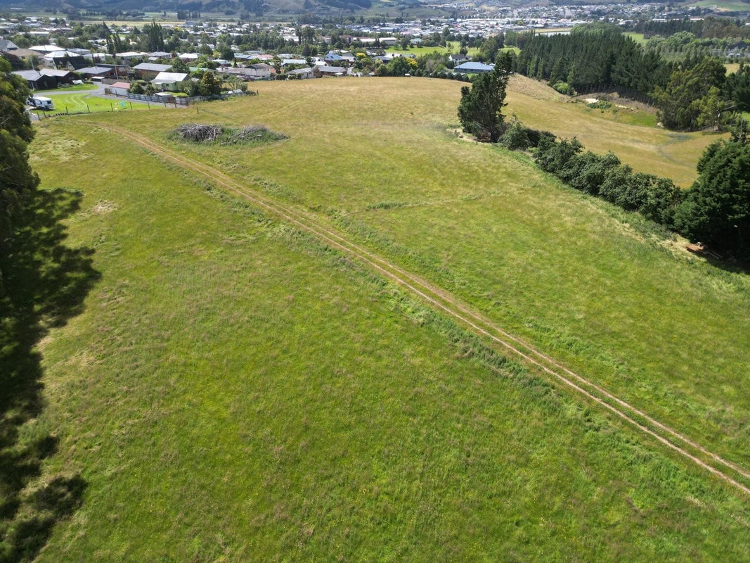 49 Keithmore Road, BALCLUTHA, BALCLUTHA - Carousel 1
