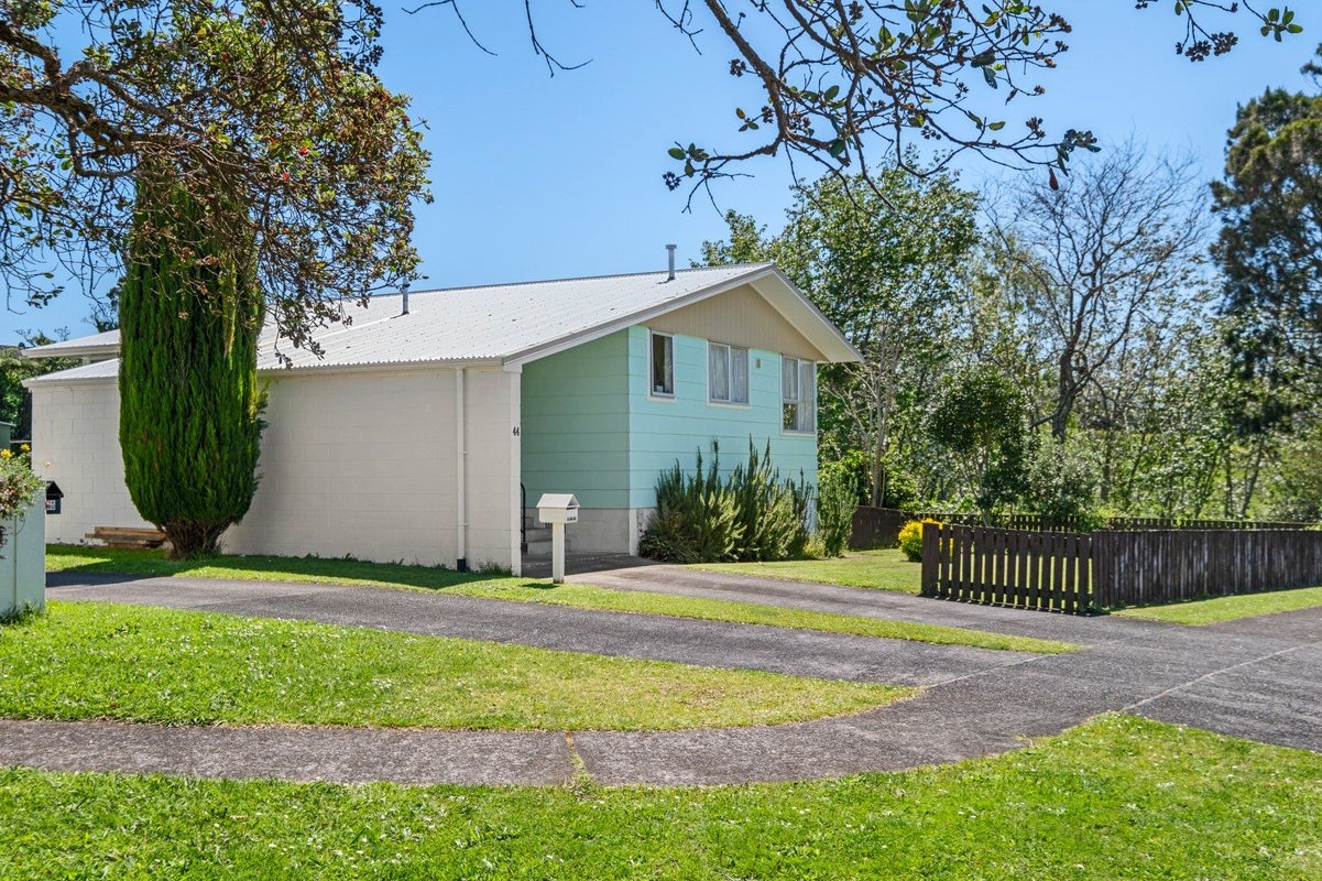 44 Tavistock Street, Westown, New Plymouth - Carousel 20