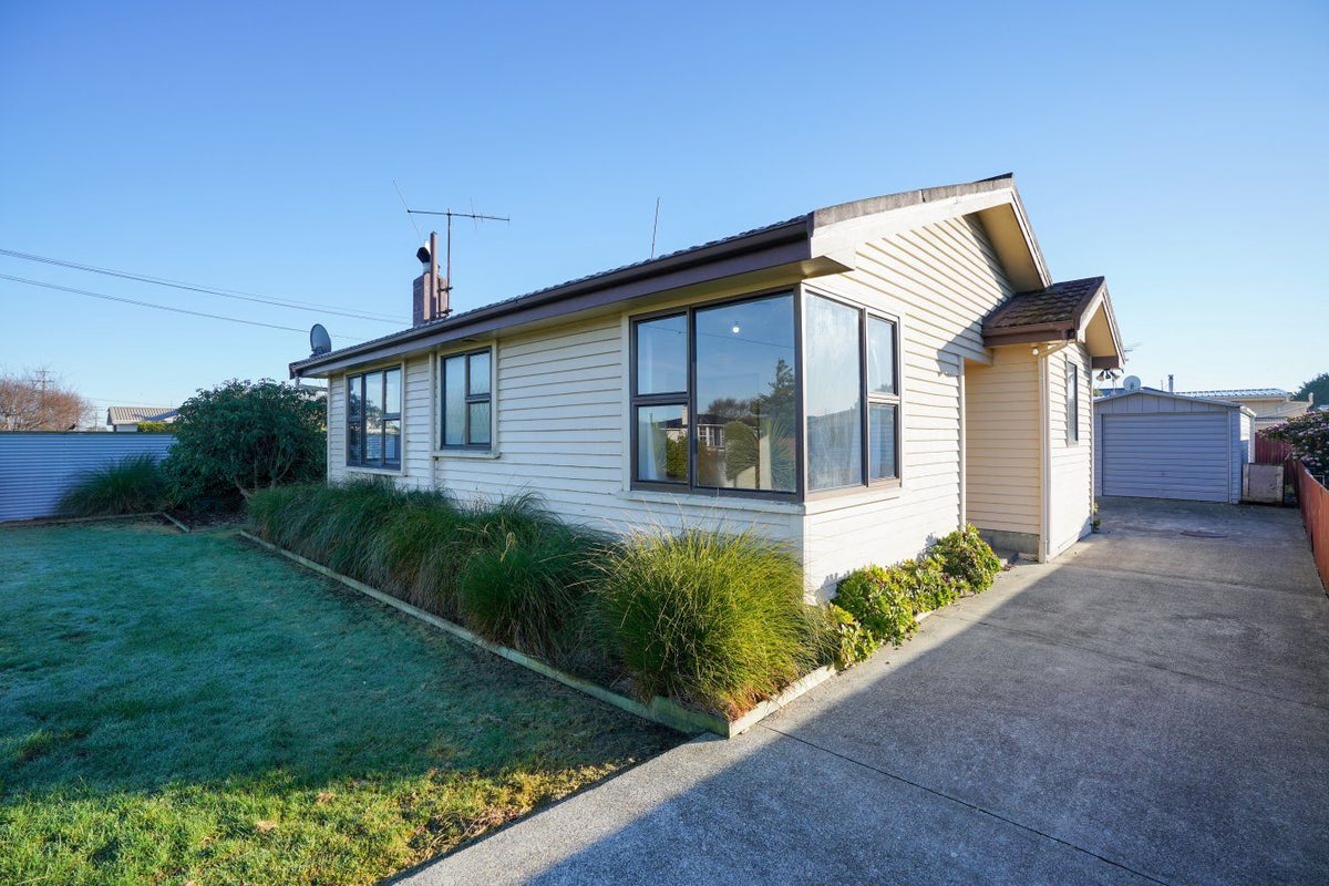 3 Harvey Street, Grasmere, Invercargill - Carousel 1