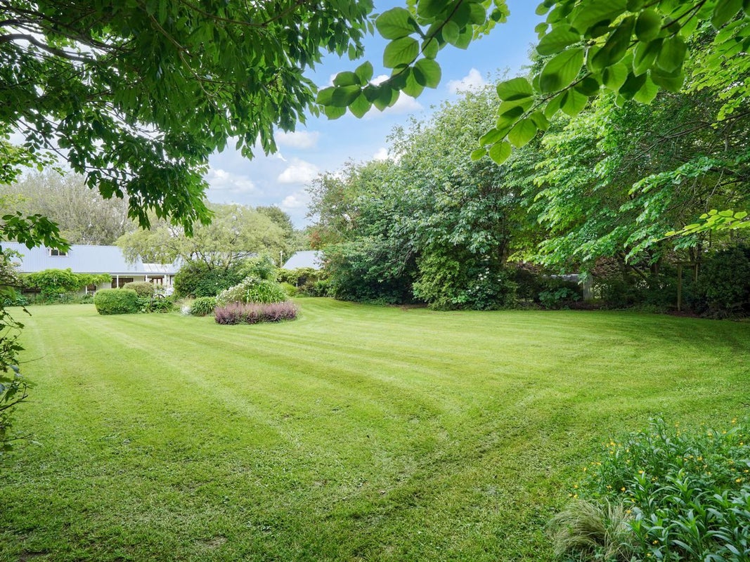 470 West Plains Road, West Plains, Invercargill - Carousel 50
