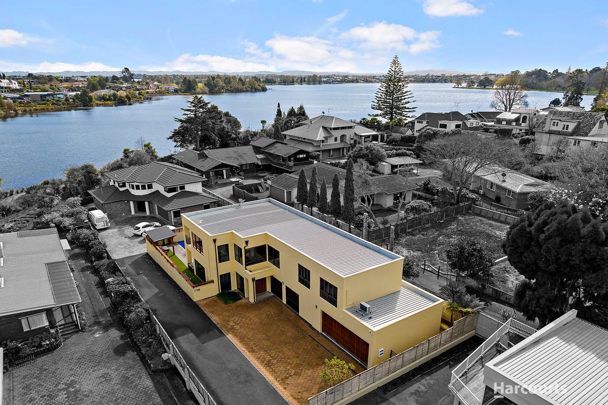 174 Pembroke Street, Hamilton Lake, Hamilton - Carousel 1