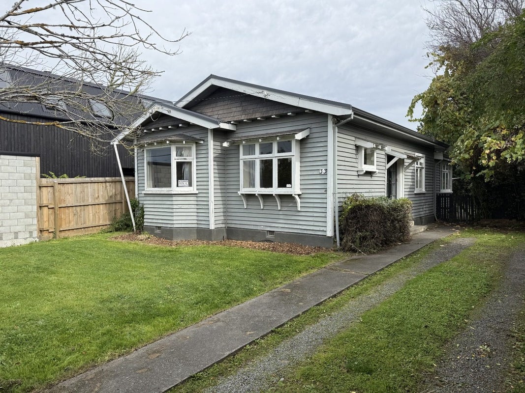 33 Allard Street, Edgeware, Christchurch - Carousel 1