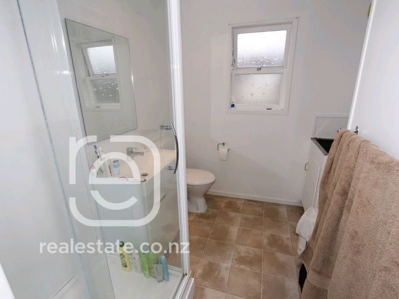 17 Megan Avenue, Pakuranga Heights, Auckland - Carousel 9