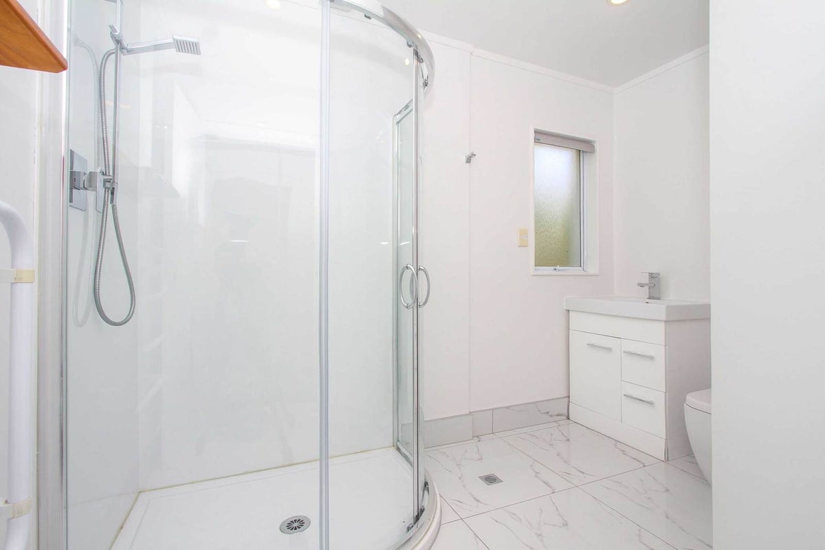 80 Pacific Parade, Army Bay, Whangaparaoa - Carousel 27