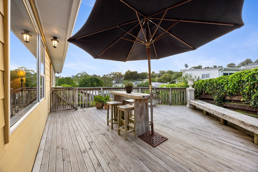 7 Glenbervie Crescent, Massey, Auckland - Carousel 2