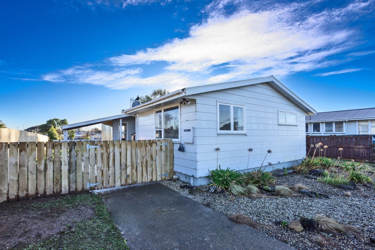 16 Lauder Place, Heidelberg, Invercargill - Carousel 1