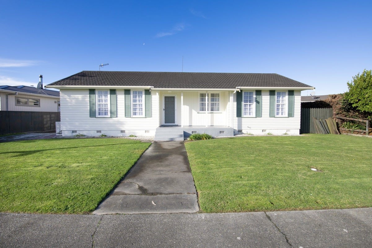 30 Salisbury Avenue, Tamatea, Napier - Carousel 1