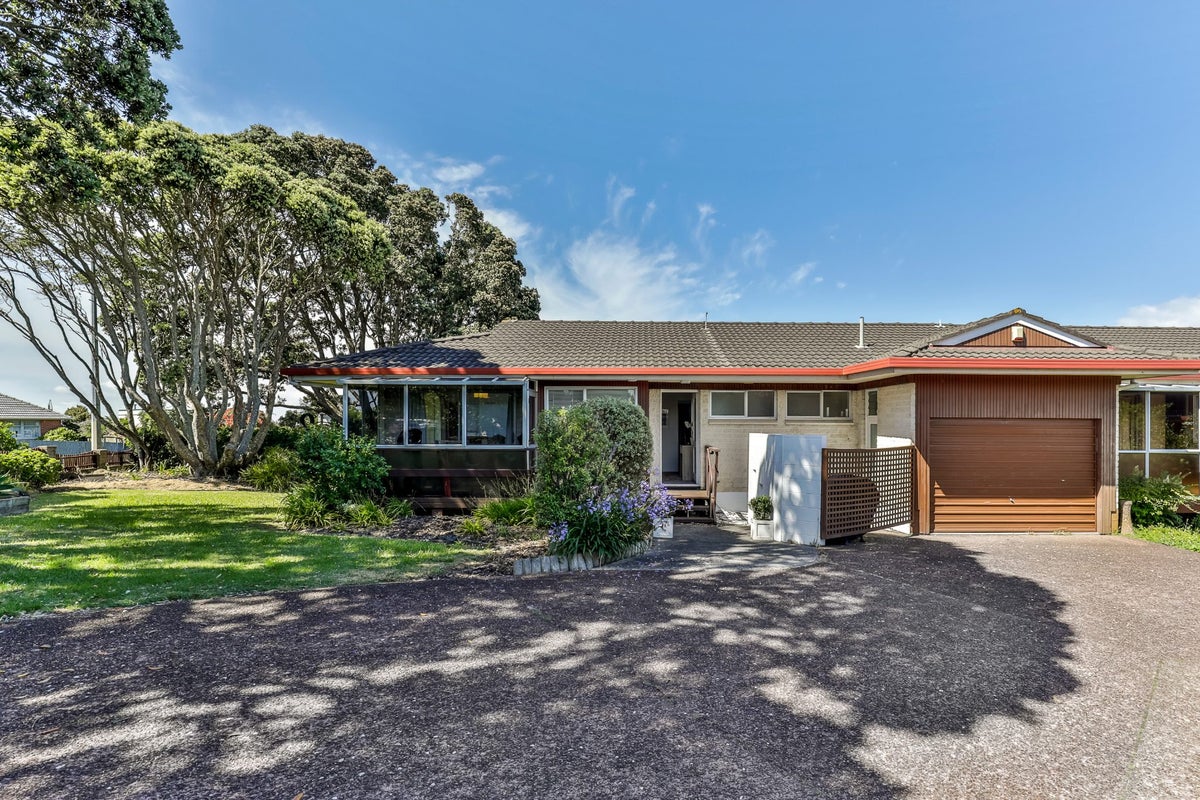 1/7 Alex Boyd Link, Hillsborough, Auckland - Carousel 13