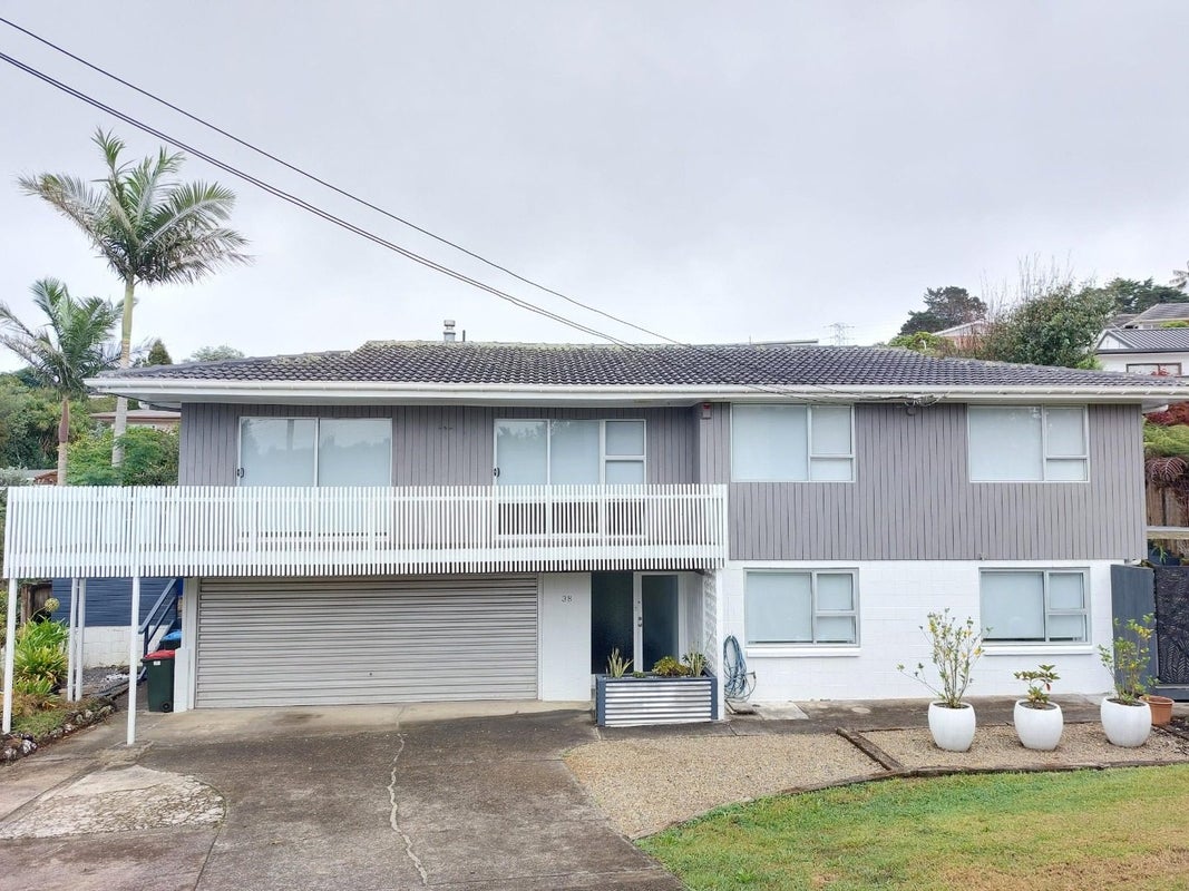 38 Frederick Street, Hillsborough, Auckland - Carousel 2