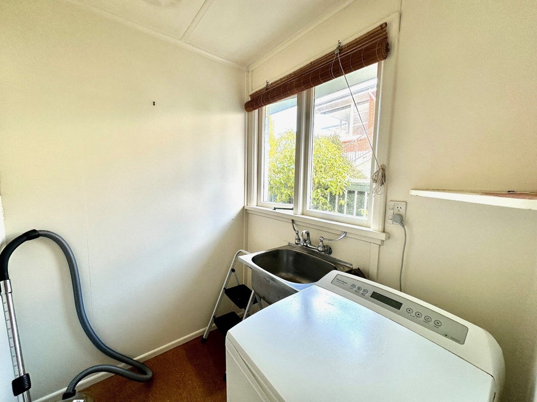 50 Lewin Street, Balclutha - Carousel 23