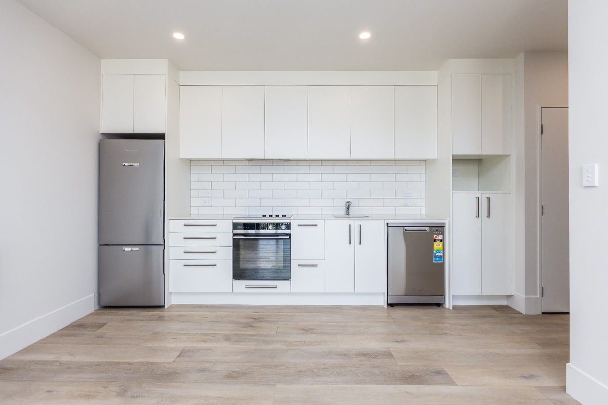 108/168 Pilkington Road, Point England, Auckland - Carousel 2