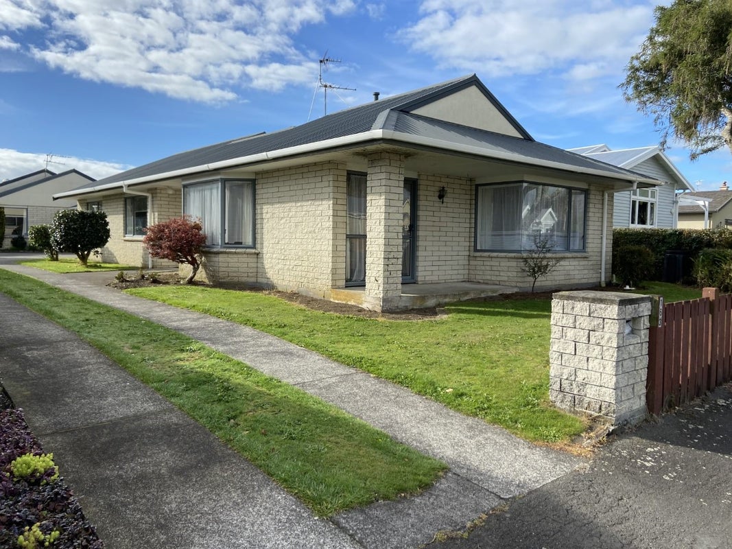 163 Carrington Street, Lower Vogeltown, New Plymouth - Carousel 14