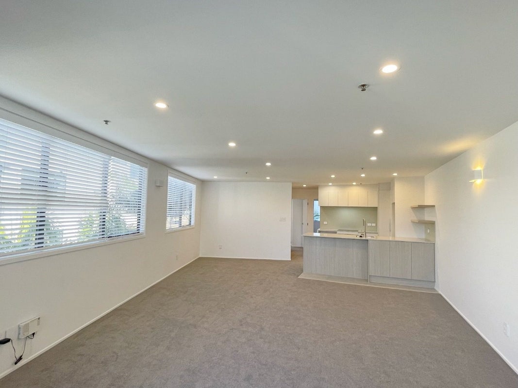 4G/175 Hurstmere Road, Takapuna, Auckland - Carousel 2