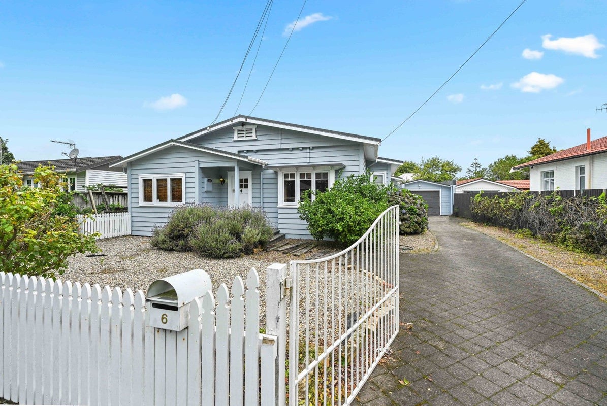 6 Wilson Street, Hamilton East, Hamilton - Carousel 1
