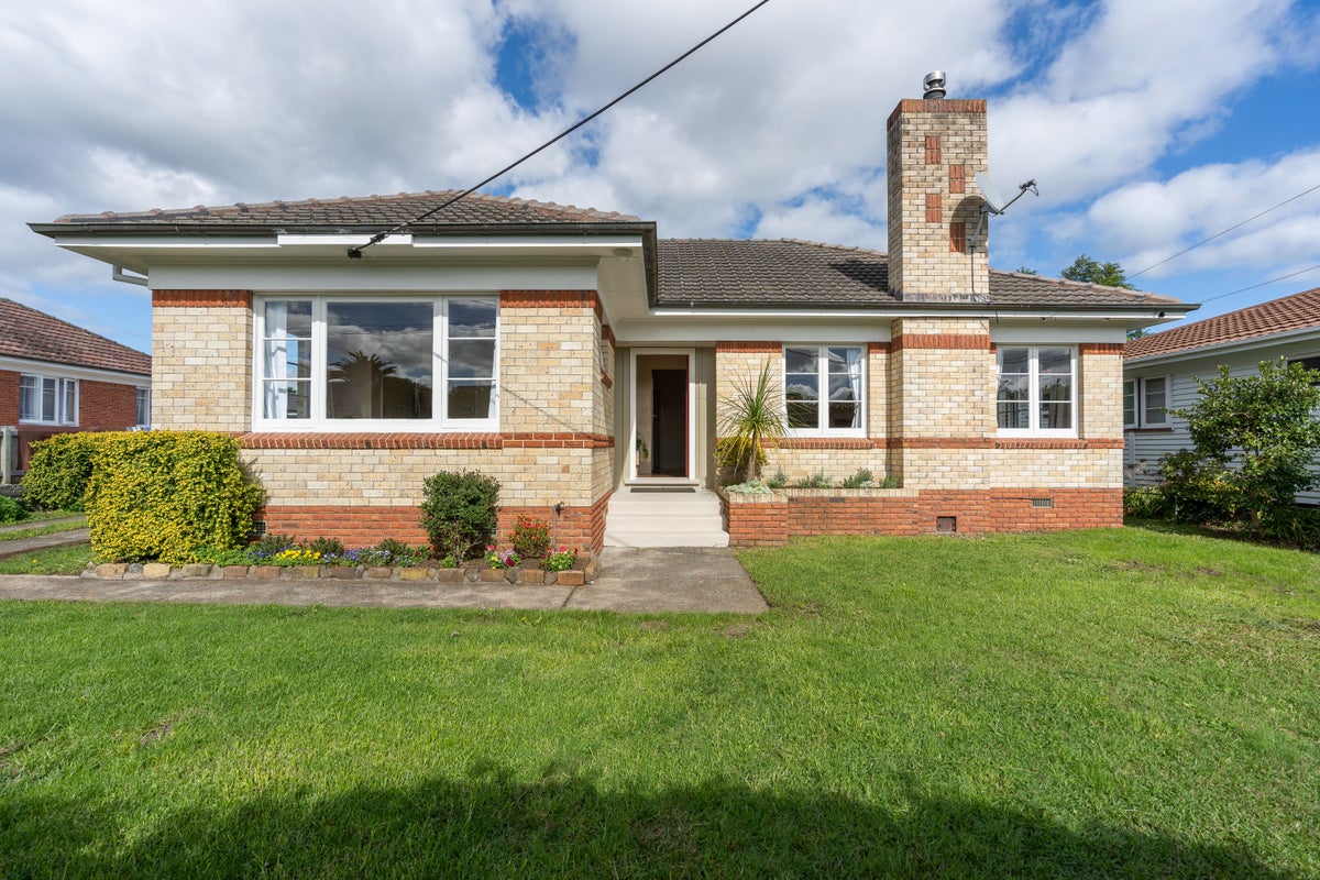 31 Churchill Street, Kensington, Whangarei - Carousel 1