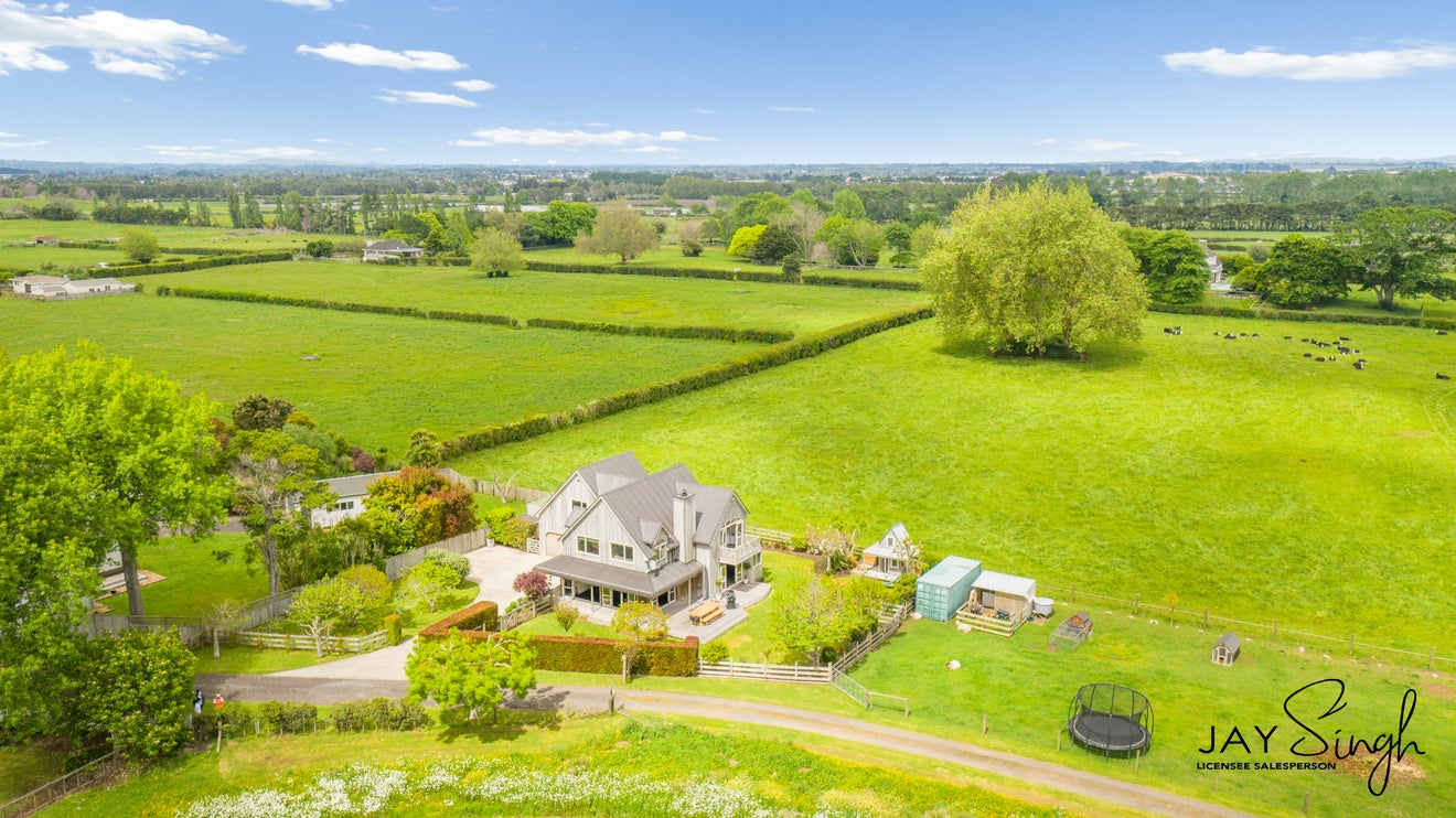 26 Village Way, Ardmore, Papakura - Carousel 1