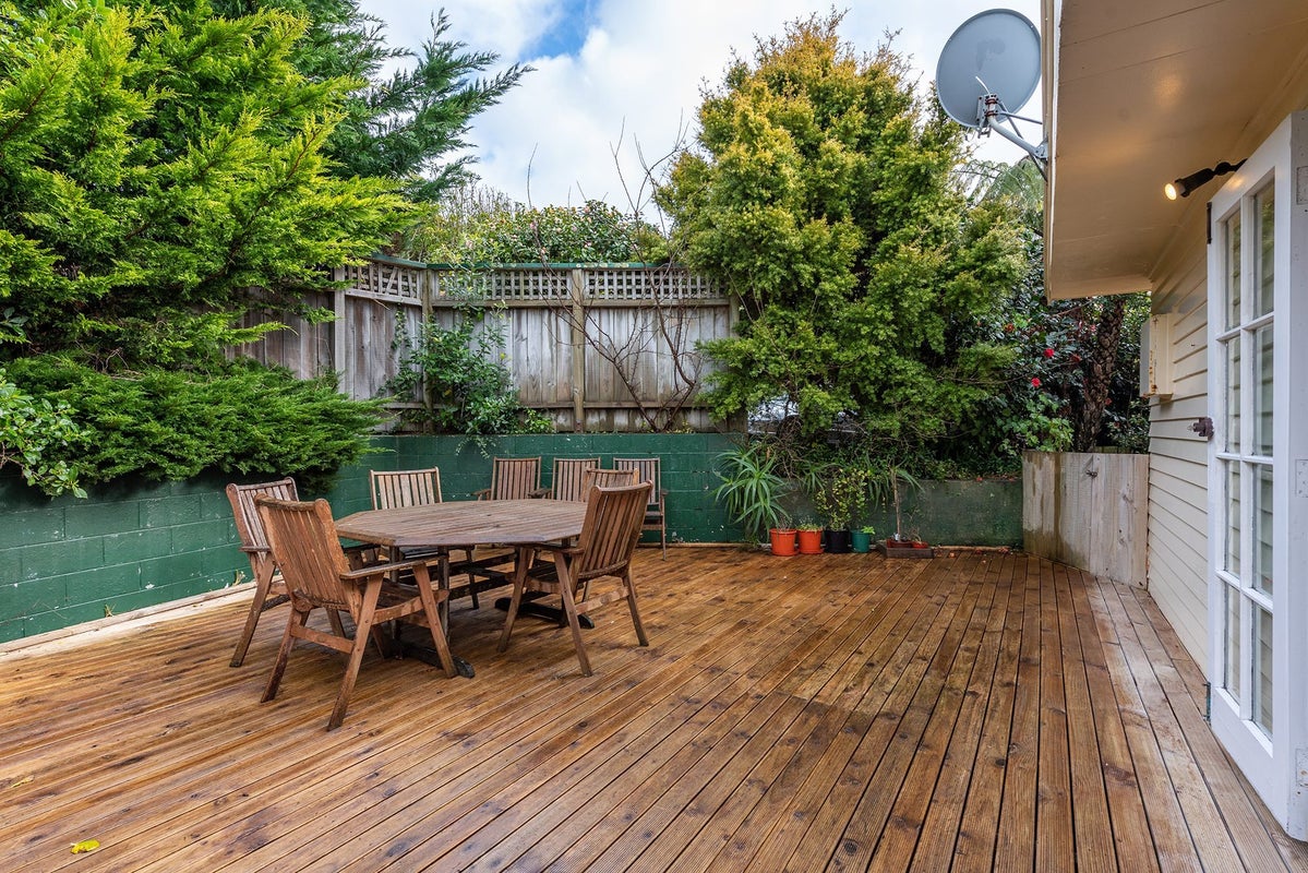 4 Glen Alton Avenue, Paparangi, Wellington - Carousel 12