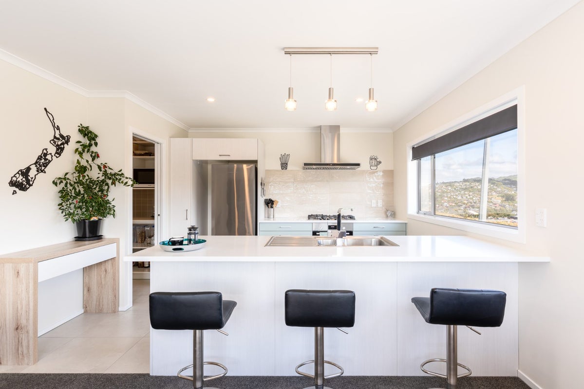 17 Prestwich Rise, Churton Park, Wellington - Carousel 2