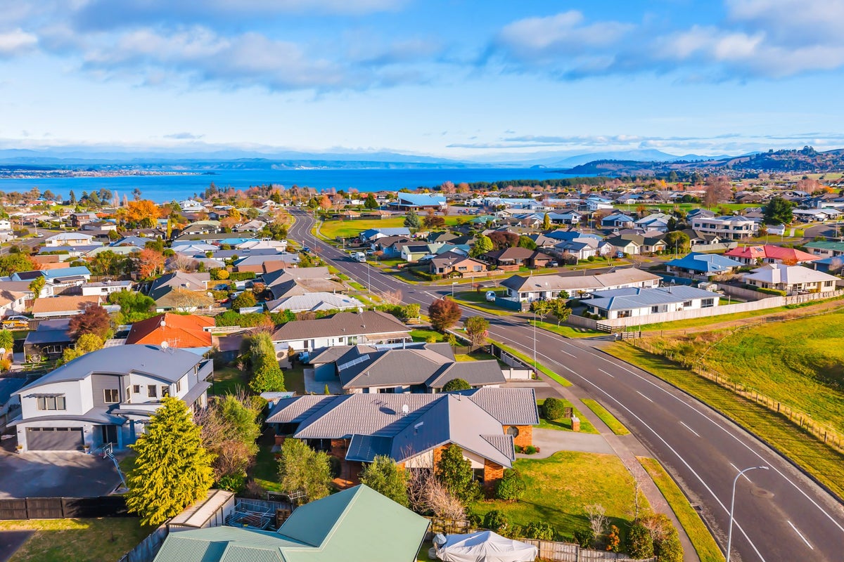 35 Acacia Bay Road, Nukuhau, Taupo - Carousel 2