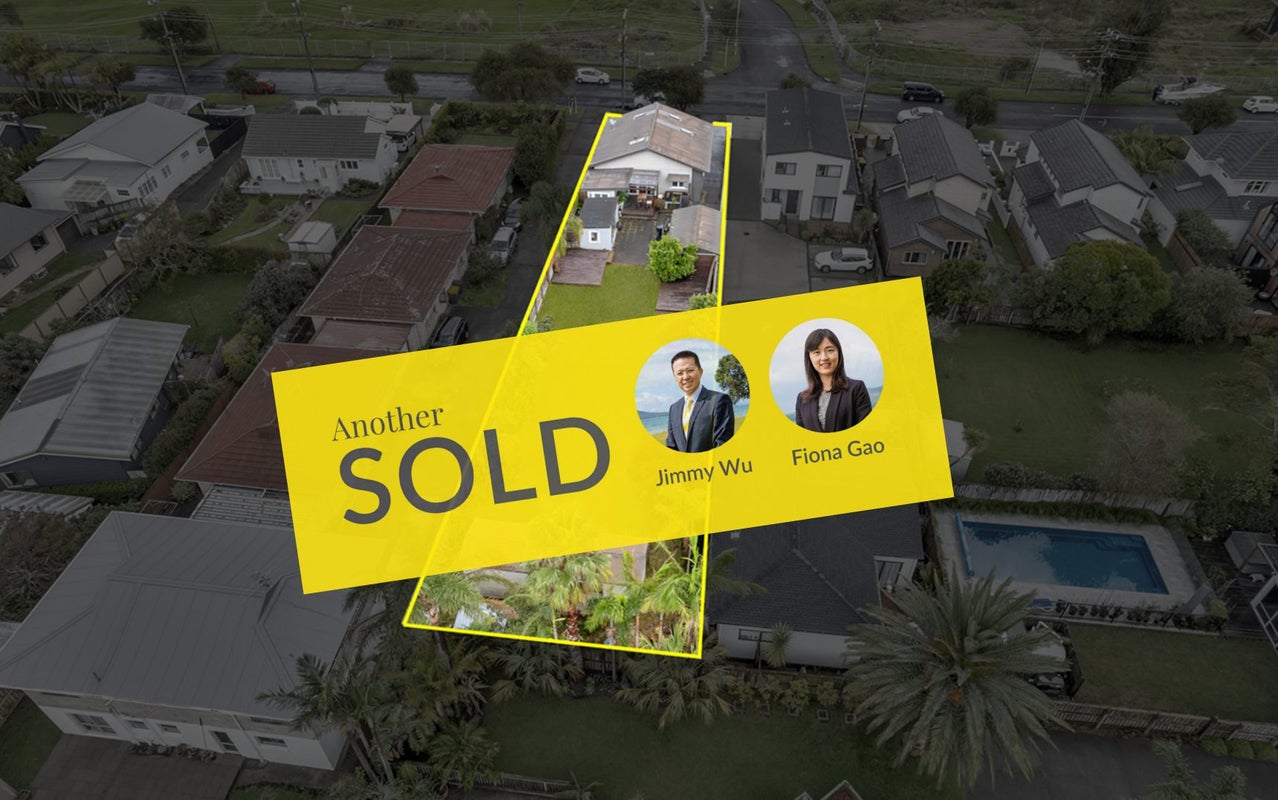 84 Eversleigh Road, Belmont, Auckland - Carousel 1