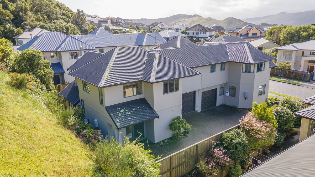 12A Chippenham Grove, Churton Park, Wellington - Carousel 19