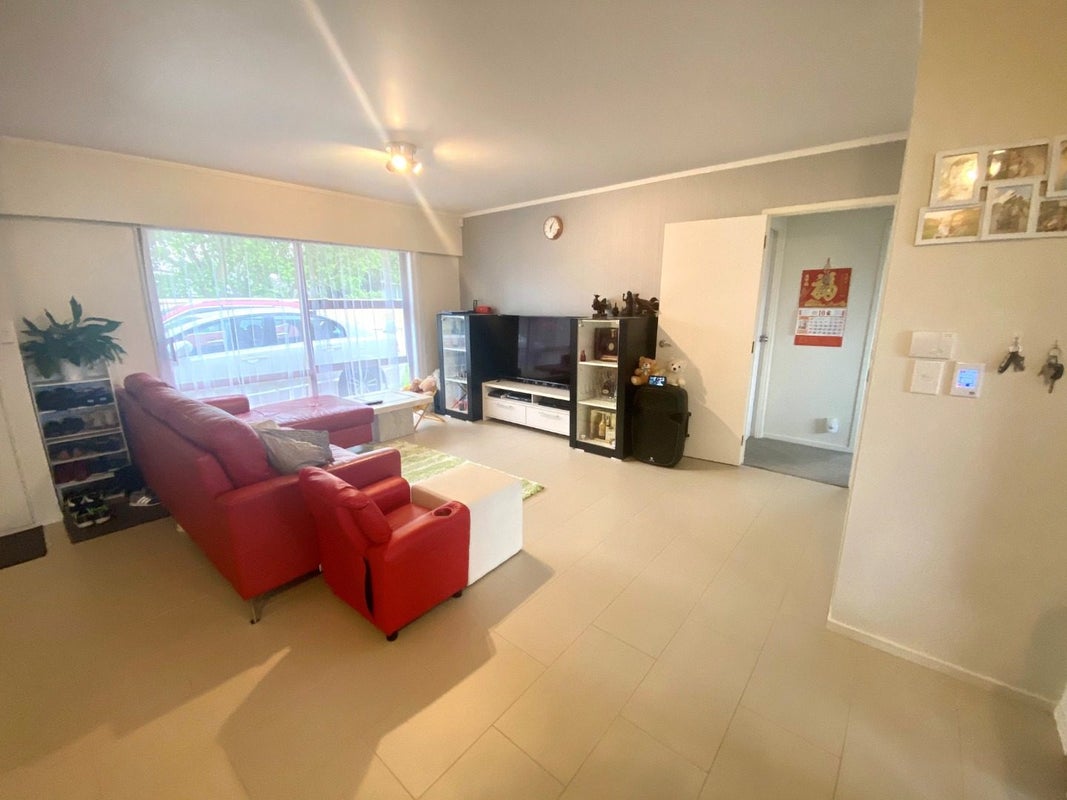 2/47 Overton Road, Papatoetoe, Auckland - Carousel 2