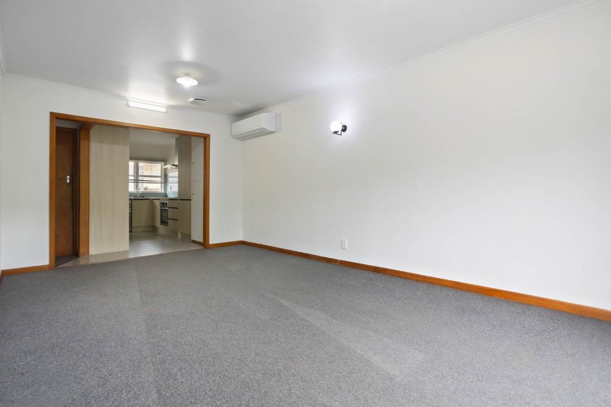 2/26 View Road, Mount Eden, Auckland - Carousel 10
