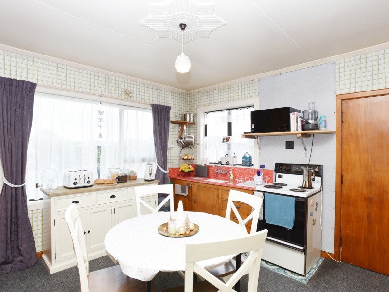 128 Wicklow Street, Clifton, Invercargill - Carousel 2