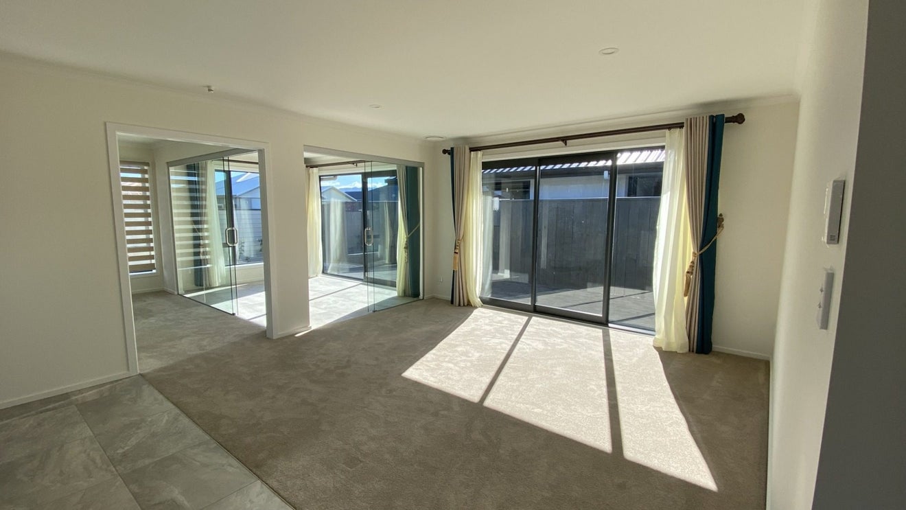 6 Spencer Place, Springlands, Blenheim - Carousel 2