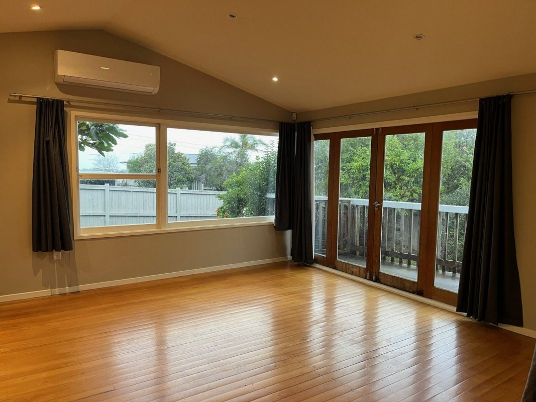 28 Sunrise Avenue, Mairangi Bay, Auckland - Carousel 2