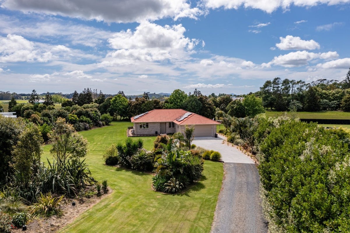 4 Pathways Drive, Kerikeri, Kerikeri - Carousel 1