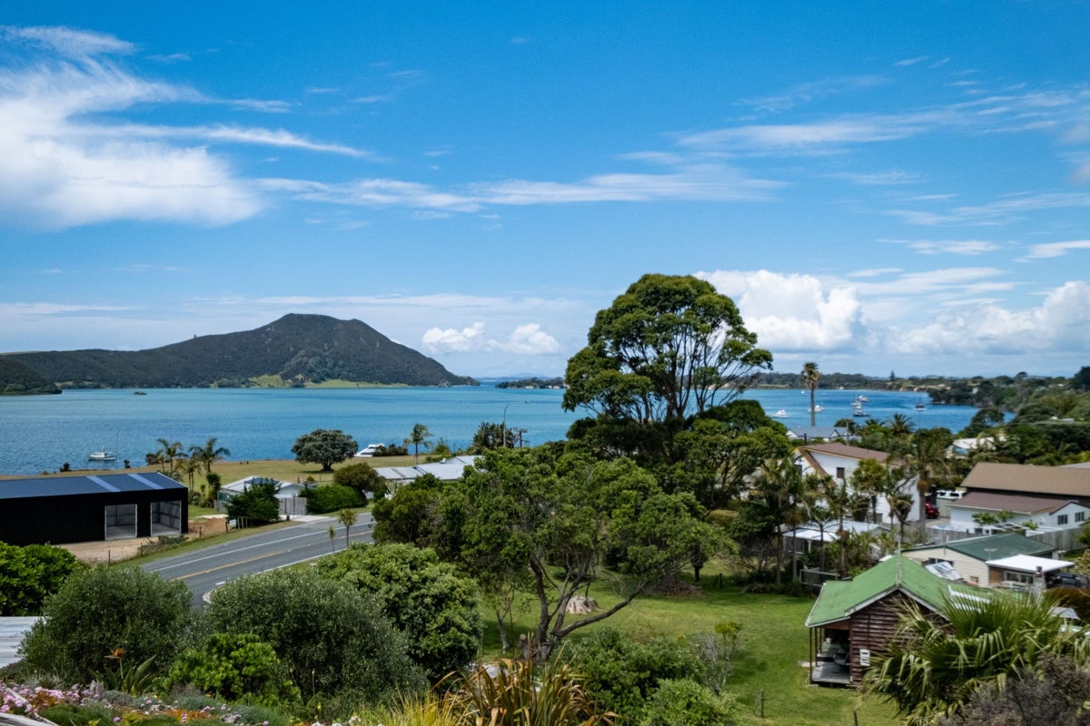 8 Harrys Lane, Pukenui, Kaitaia - Carousel 1