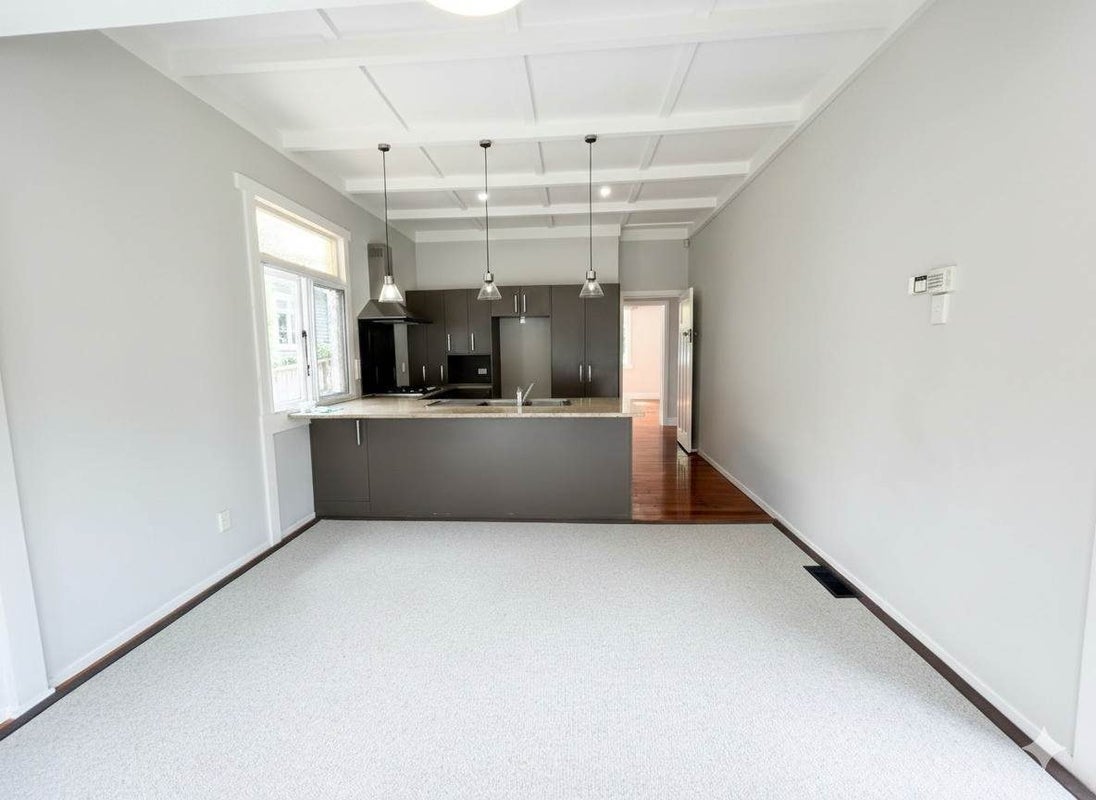 35A Queensway, Three Kings, Auckland - Carousel 2
