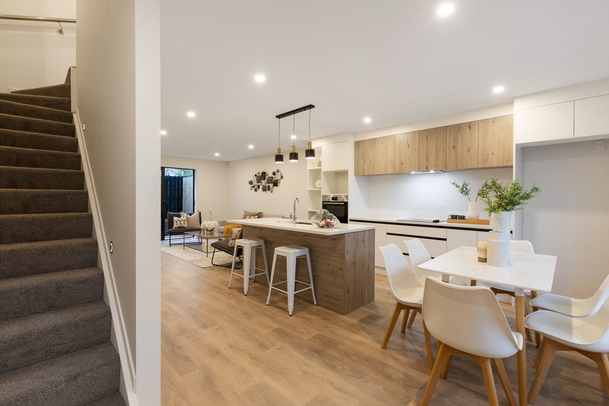 90D Sylvan Crescent, Te Atatu South, Auckland - Carousel 2
