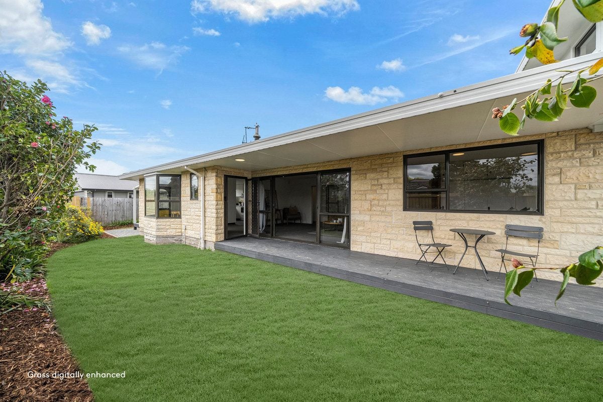 2A Barclay Place, Burwood, Christchurch - Carousel 1