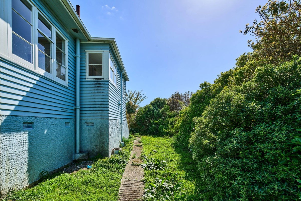 73 Homebush Road, Khandallah, Wellington - Carousel 15