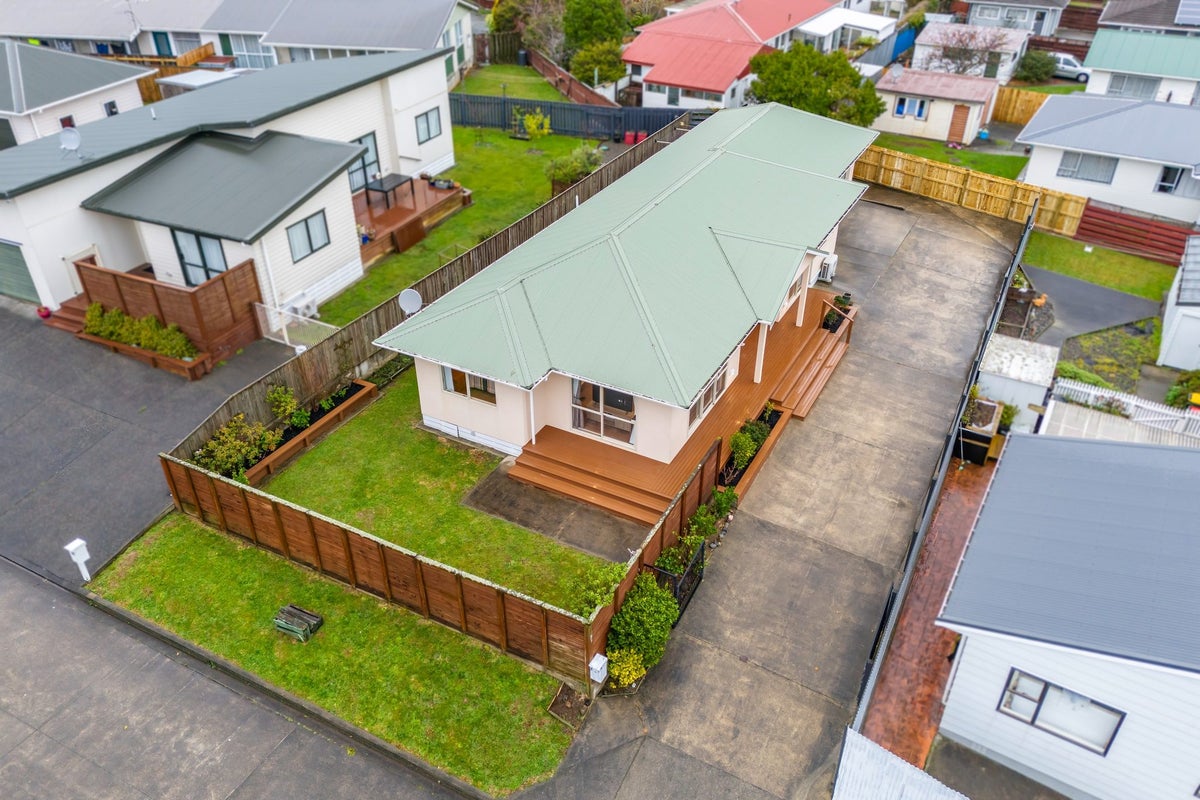 8 Concord Street, Wainuiomata, Lower Hutt - Carousel 2