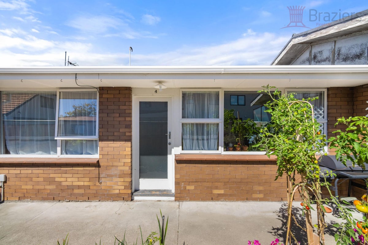 4/434 Barbadoes Street, Edgeware, Christchurch - Carousel 1