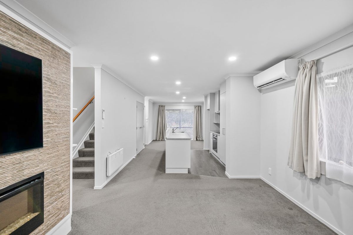 89 Cambridge Terrace, Papatoetoe, Manukau City, Auckland - Carousel 1