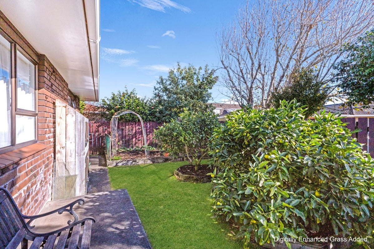 4 Hunter Place, Merrilands, New Plymouth - Carousel 34