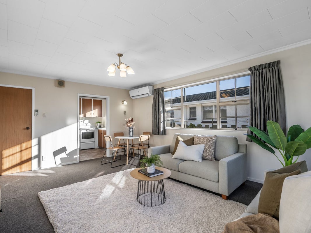 2/79 Sydney Street, Windsor, Invercargill - Carousel 1