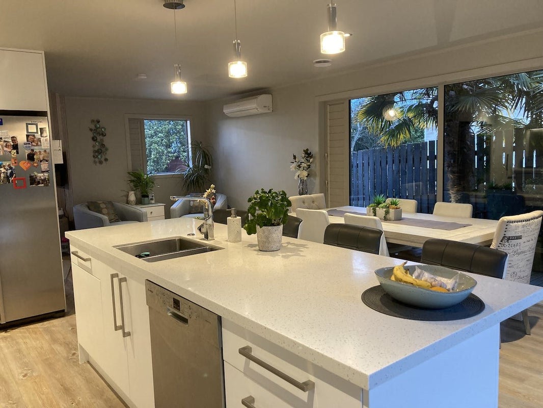 4A Bemrose Place, Cockle Bay, Auckland - Carousel 2